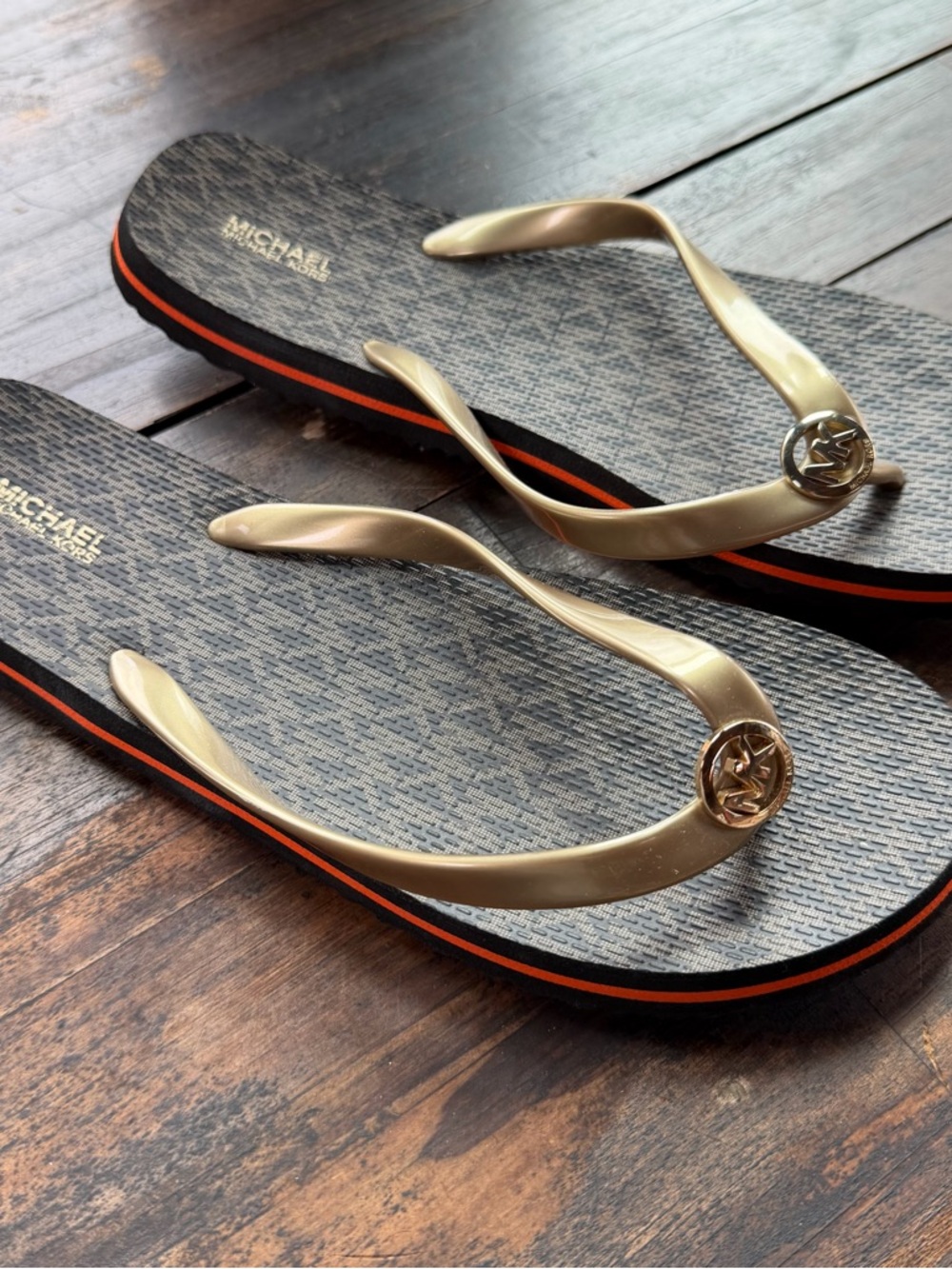 Michael Kors Eva Stripe Flip Flop! Like NEW!!